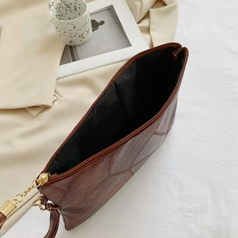 Cartera de mano con diseño retro texturizado